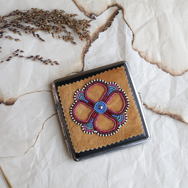 TLee Beads Beaded Tobacco Case