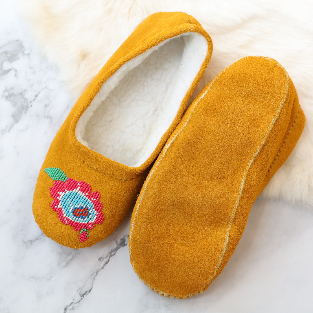 T.Sullivan Size 8 Women Red Flower Ballerina Slippers
