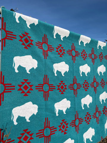Buffalo Cross White Buffalo Turquoise/Red Blanket