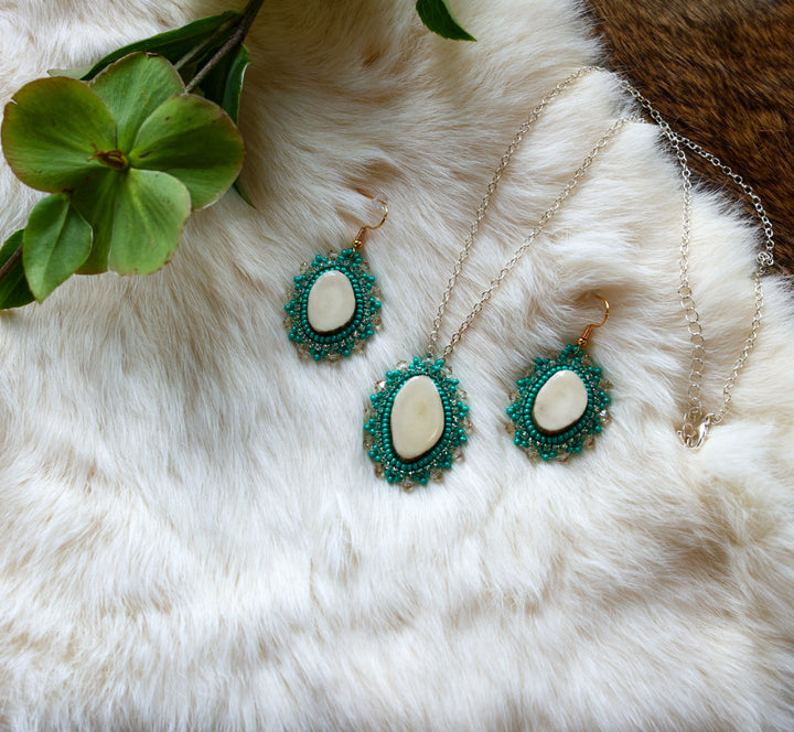 Mercedes G. Antler Earrings & Necklace
