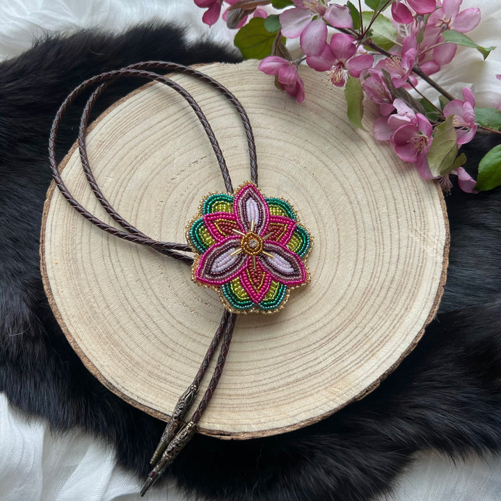 Ironstar Co. Lily Beaded Bolo Tie
