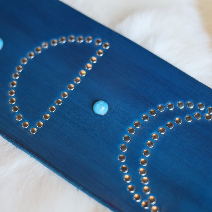 Iskotew Pahkekin 41" Moon Phase Blue Leather Belt