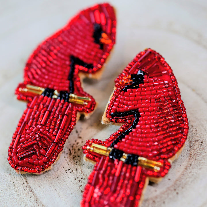 February Bead Master Rochelle L. Béyéjúle delk'oze įyése Beaded Earrings