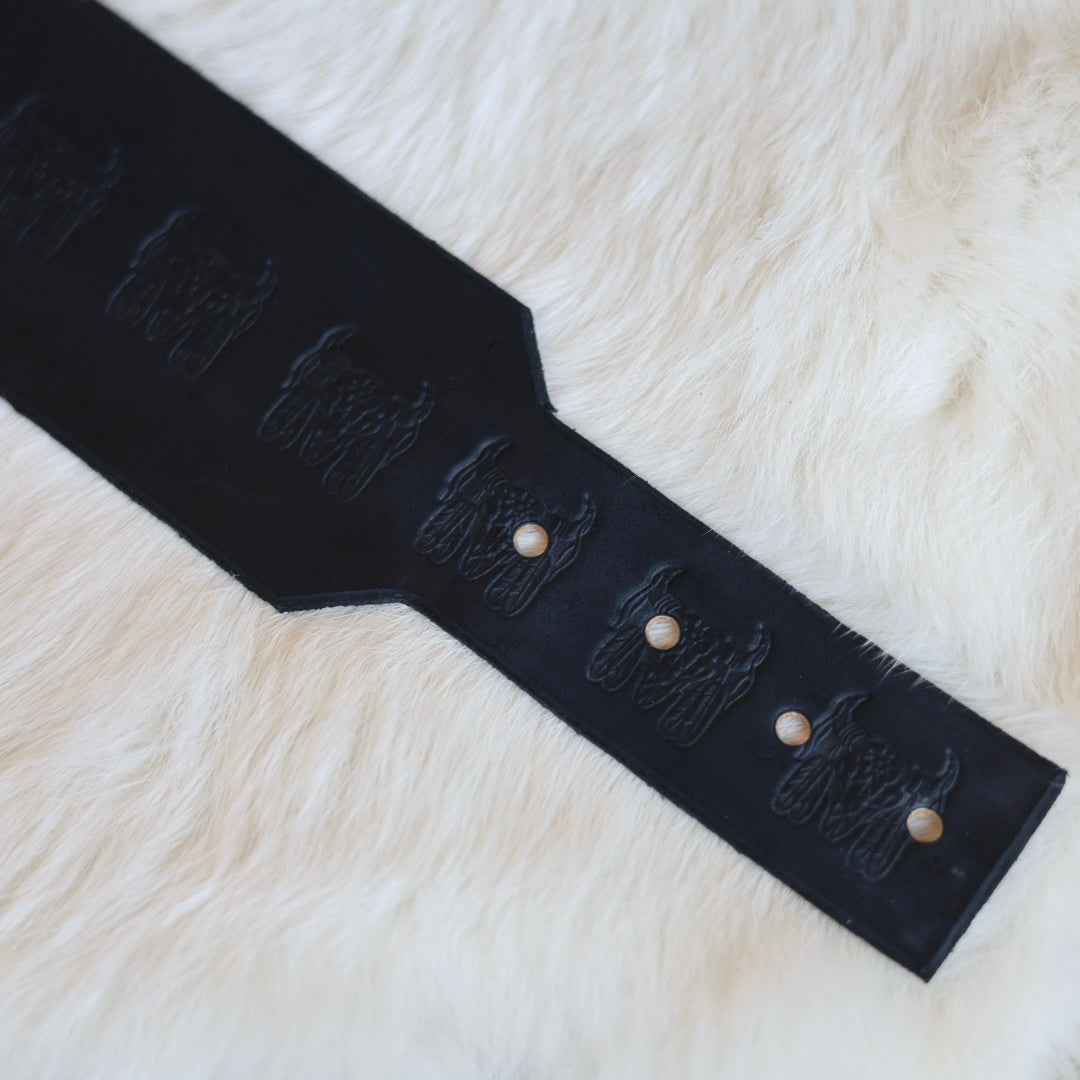 Iskotew Pahkekin Everyday 33" Skull Stamped Leather Belt