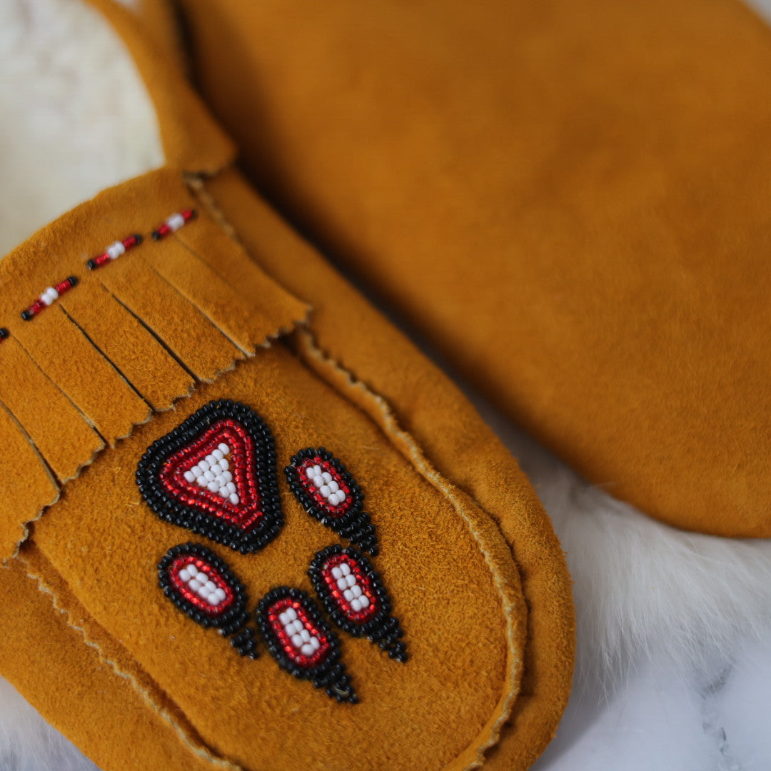 T.Sullivan Men's 8 Wolf Paw Moccasin