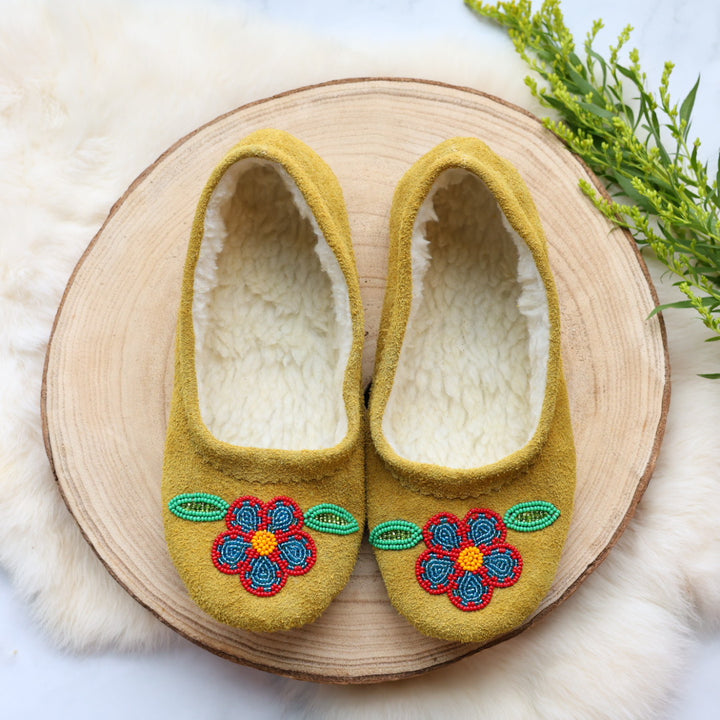 T.Sullivan Size 6 Women Blue & Red Flower Ballerina Slippers