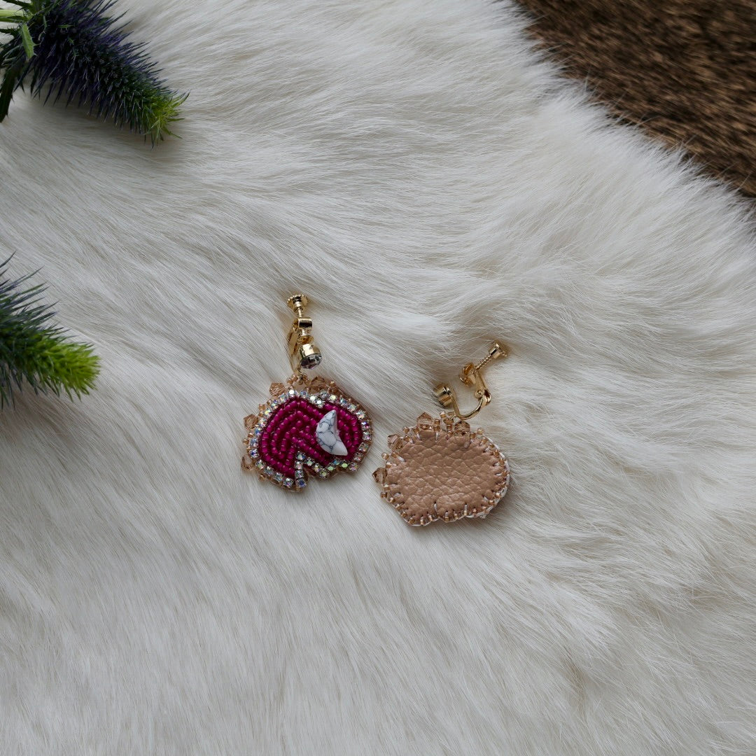 Mercedes G. Mini Bison Beaded Clip-On Earrings