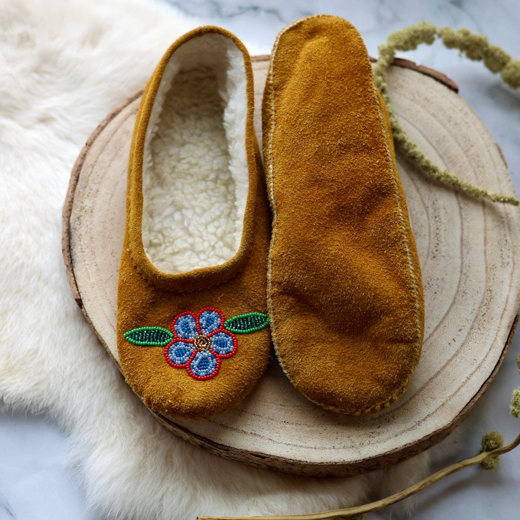 T.Sullivan Size 9 Women Metis Floral Ballerina Slippers