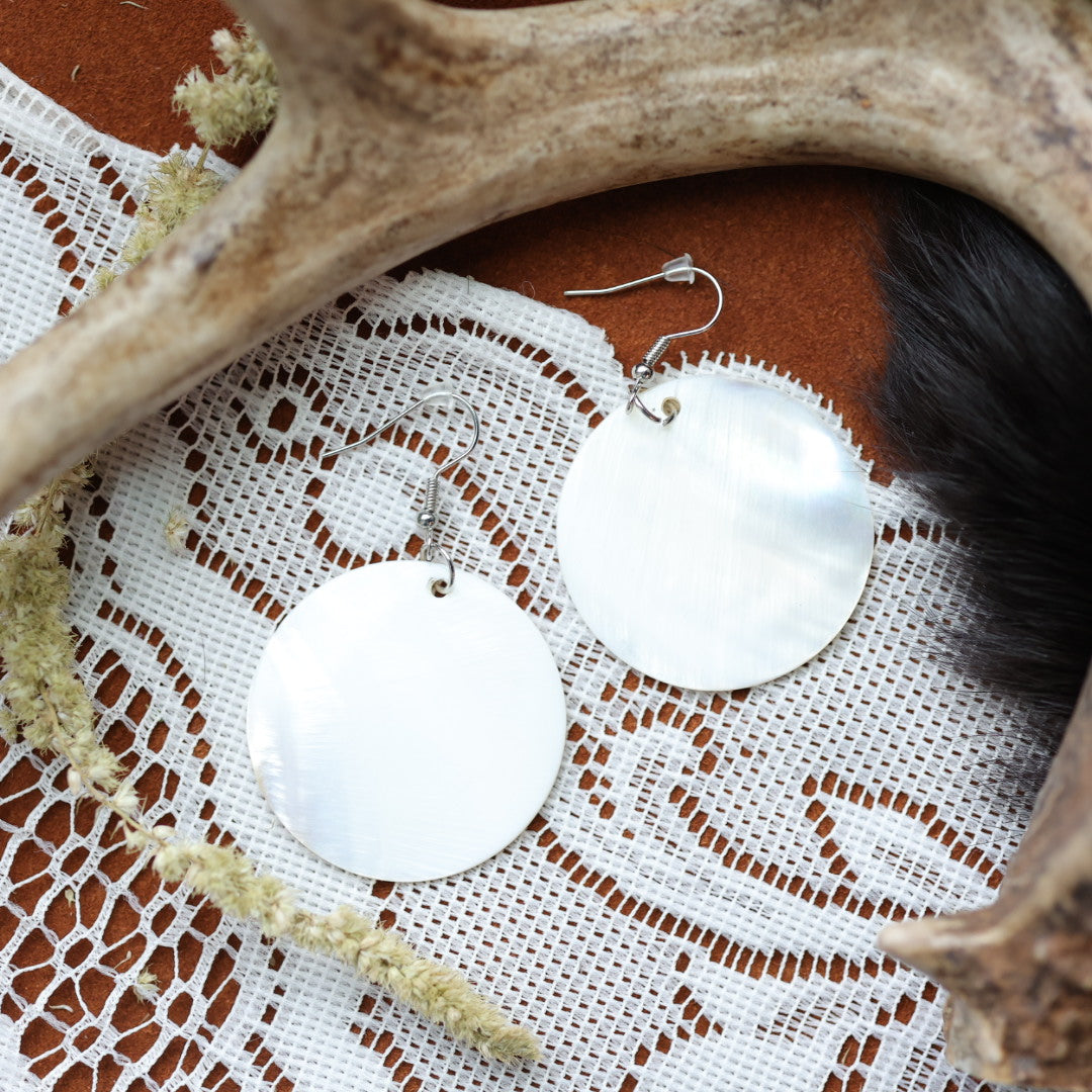 DMD Beadwork Mother of Pearl Round Earrings