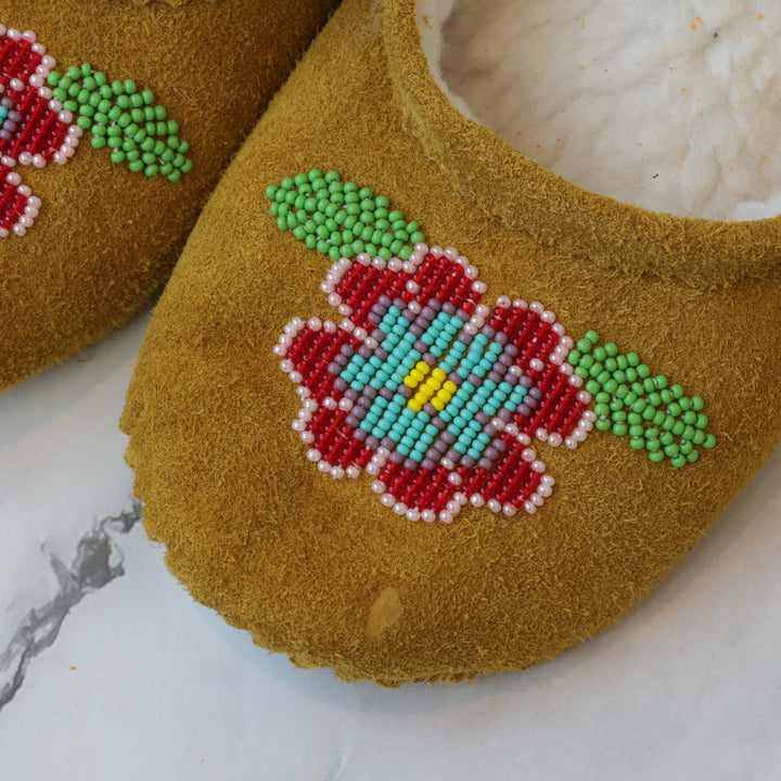 T.Sullivan Size 8 Women Red Floral Ballerina Slippers