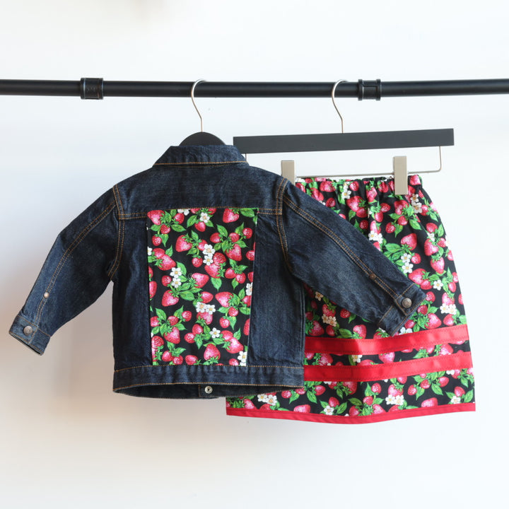 Vi's CREE-ations Strawberries in Black Toddler Ribbon Set