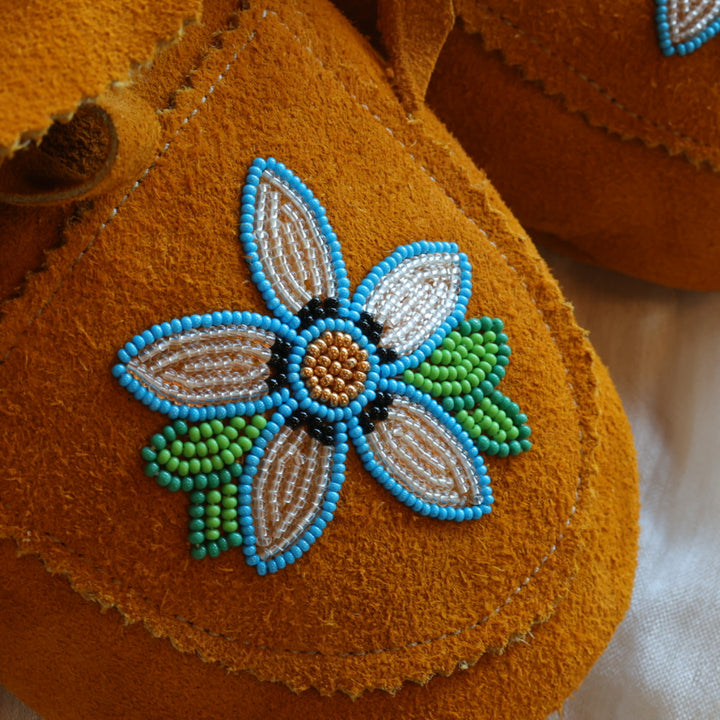 Sandra L. Men's 10 Floral Handmade Moccasins