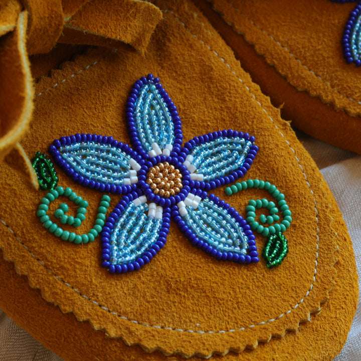 Sandra L. Women's 7 Beaded Floral Handmade Moccasins