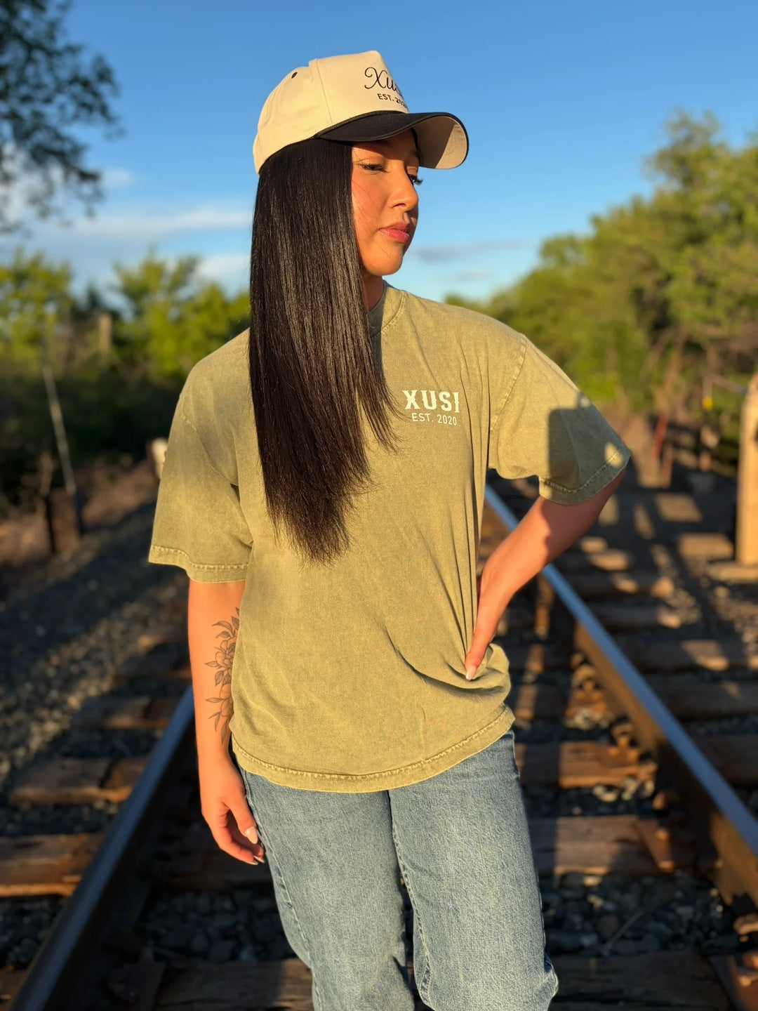 Xusi Clothing Sâskwatôn T-Shirt