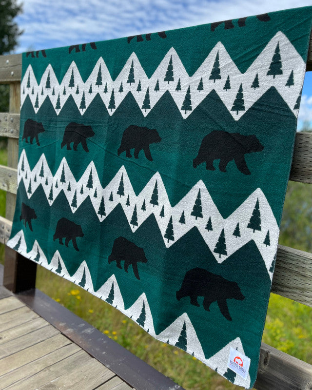 Buffalo Cross Forest Bear Throw