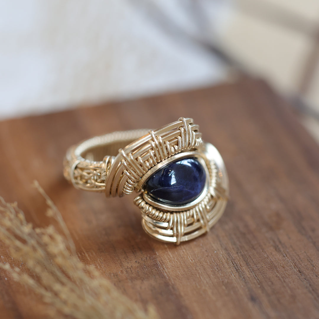 3 Sisters Gemstones Yellow Gold &amp; Star Sapphire Ring