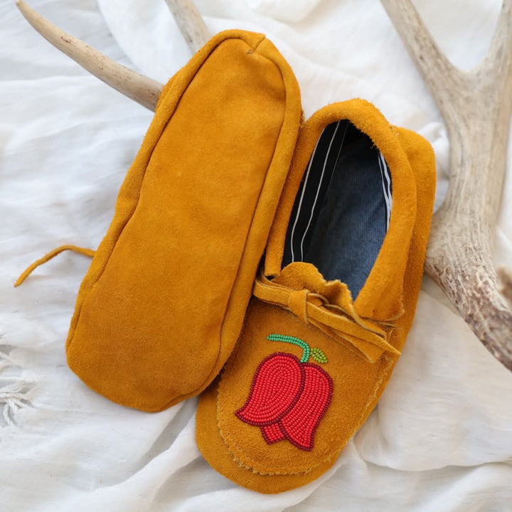 Sandra L. Women's 7 Beaded Tulip Handmade Moccasins