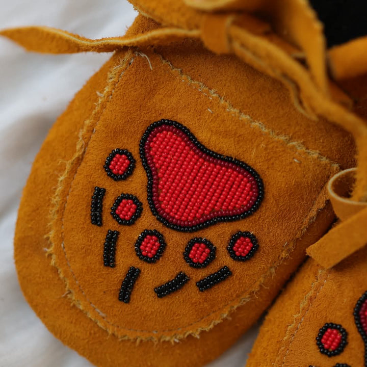 Sandra L. Men's 10 Beaded Red Bear Paw Handmade Moccasins