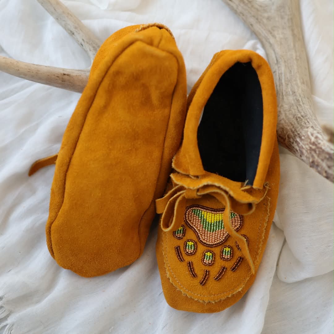 Sandra L. Women's 6 Beaded Gold Bear Paw Handmade Moccasins