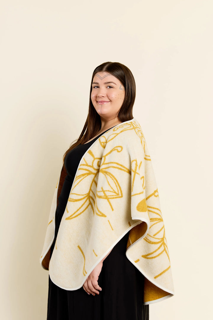 MINI TIPI Miel Reversible Eco-Friendly Shawl