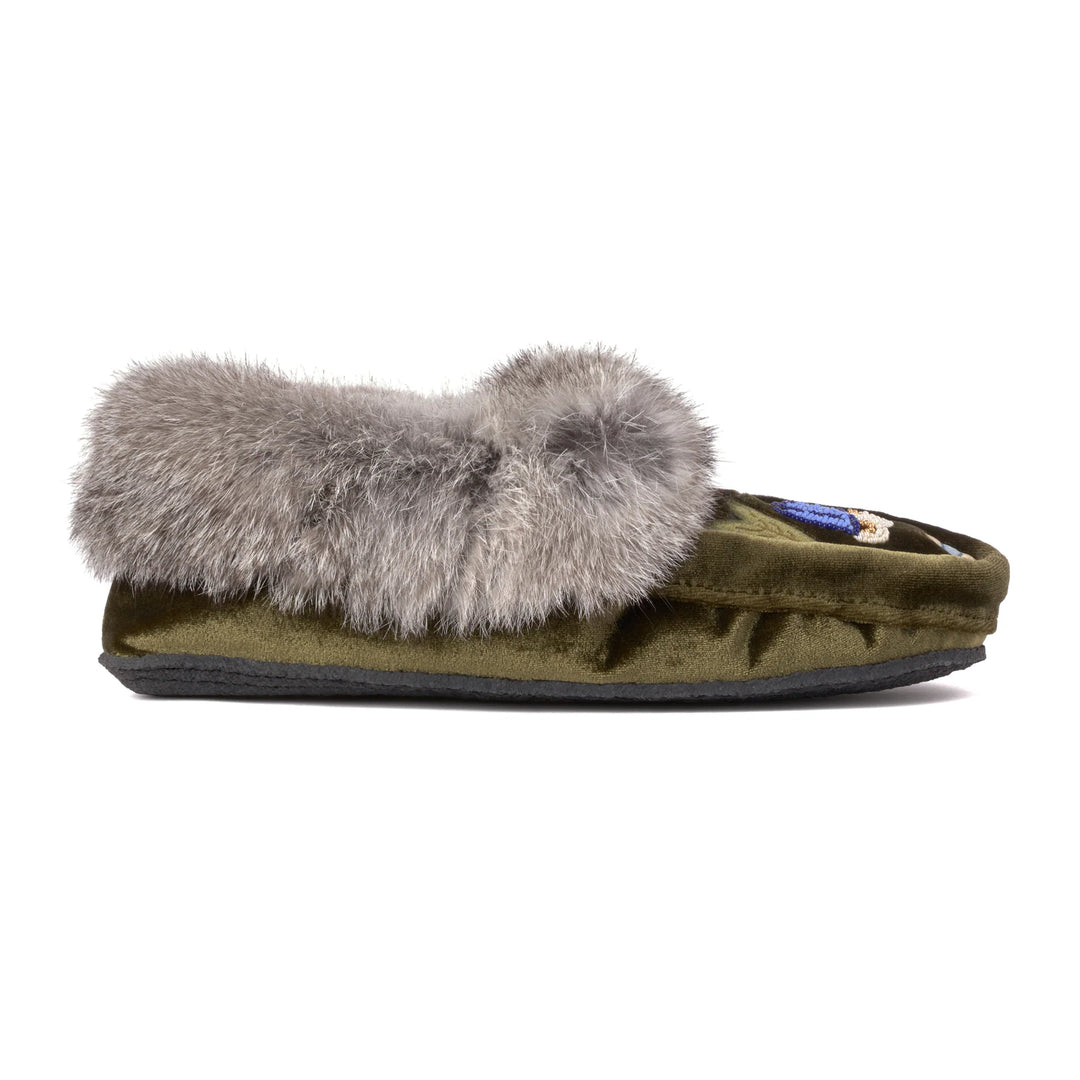 Manitobah Velvet Tipi Slipper