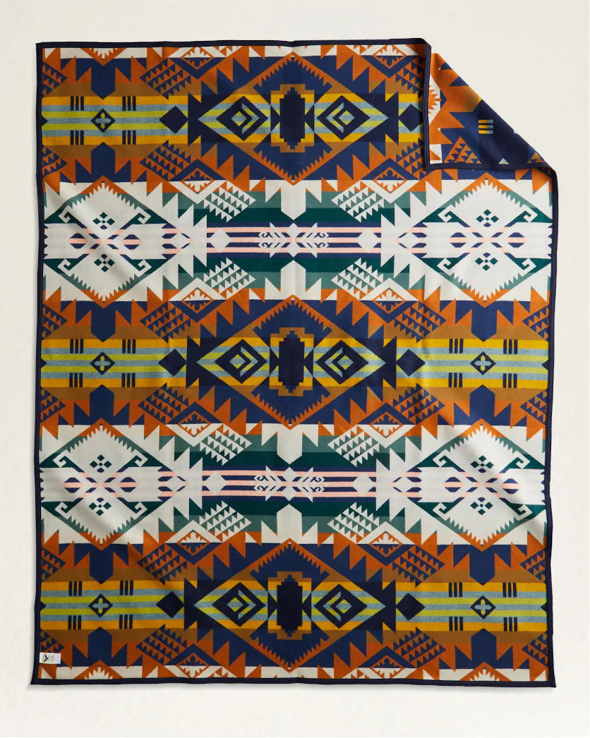 Pendleton Jacquard Unnapped Robe Journey West Multi Blanket ...