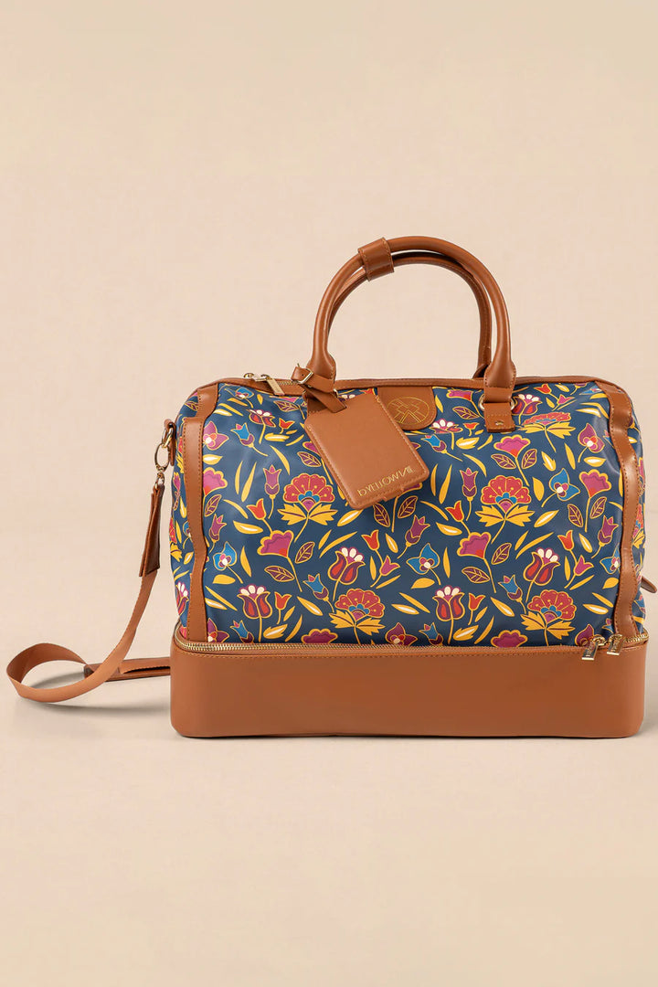 B. YELLOWTAIL Mountain Crow Floral Weekender Travel Bag