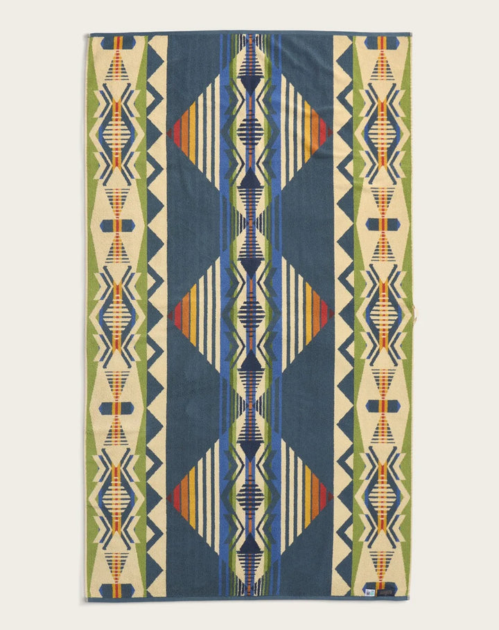 Pendleton Oversized Jacquard Creekside Spa Towel