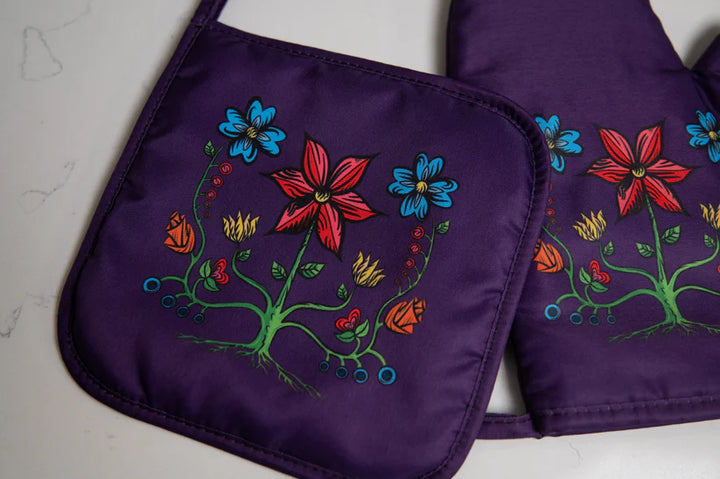 Keya Floral Oven Mitt Set