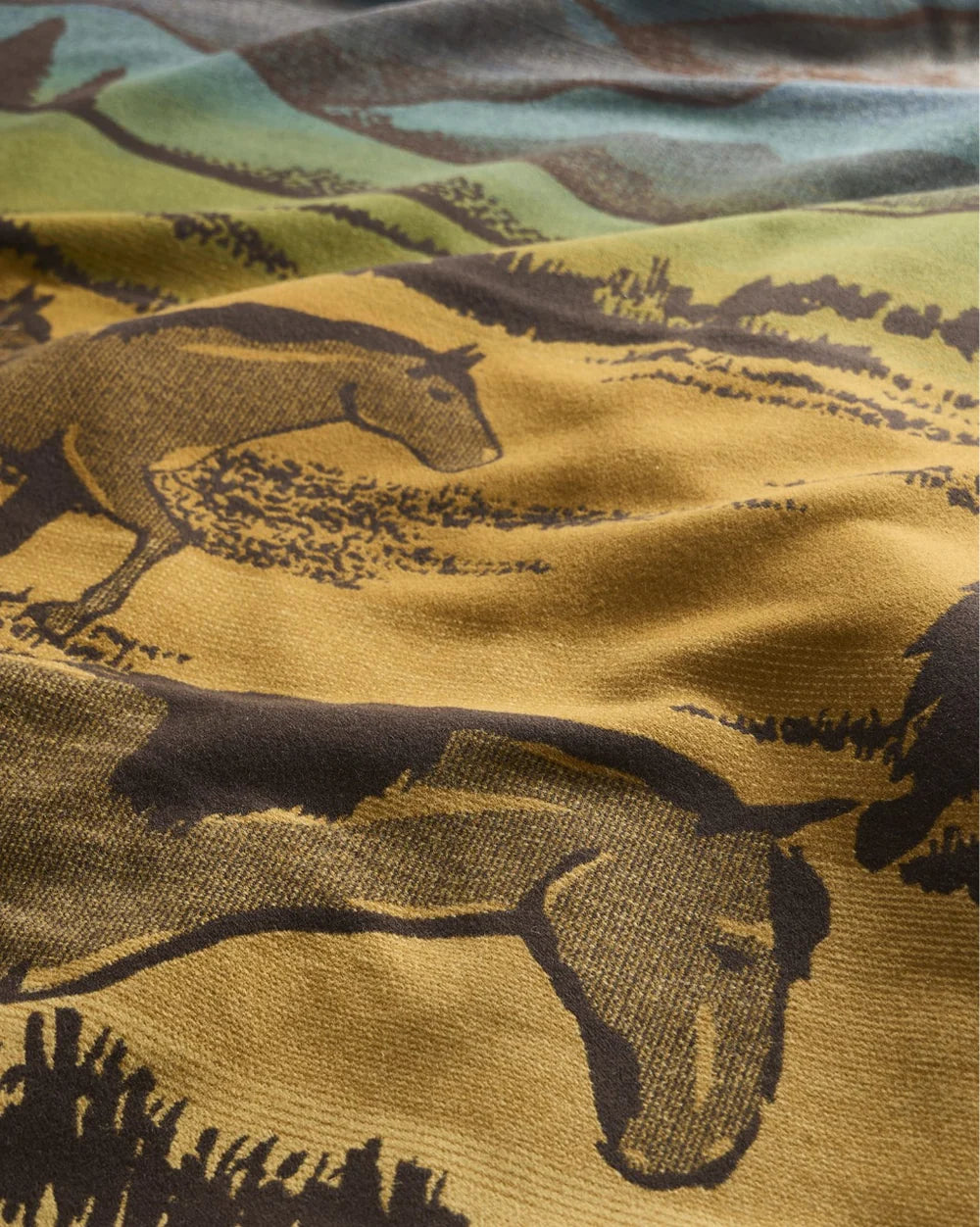Pendleton Jacquard Unnapped Robe Shadow Mountain Blanket