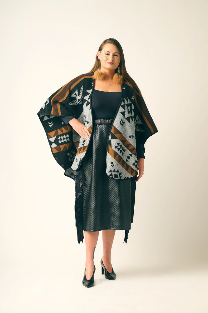 MINI TIPI Thunderbird Reversible Eco-Friendly Shawl