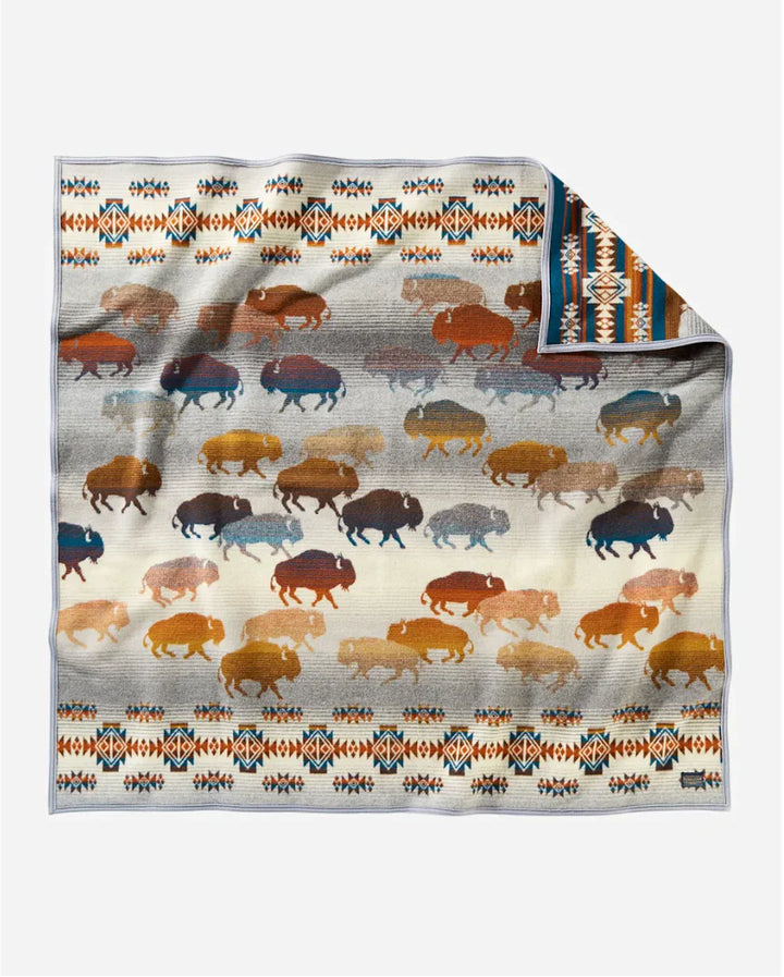 Pendleton Prairie Rush Hour Throw Grey Buffalo
