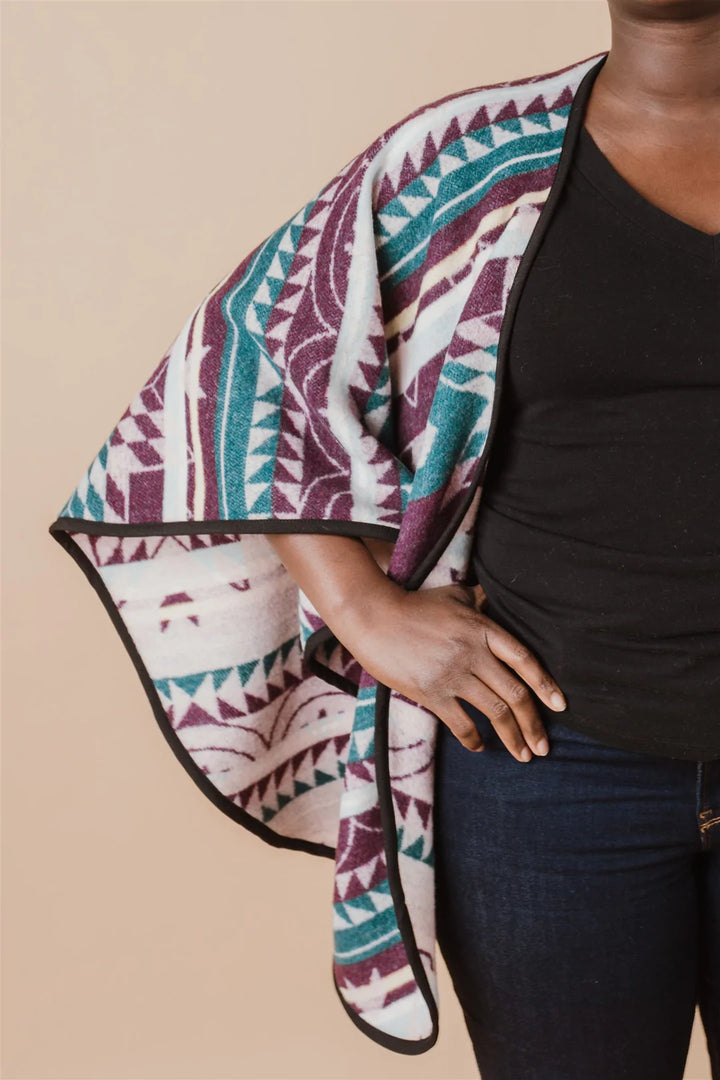 MINI TIPI Currant Reversible Eco-Friendly Shawl