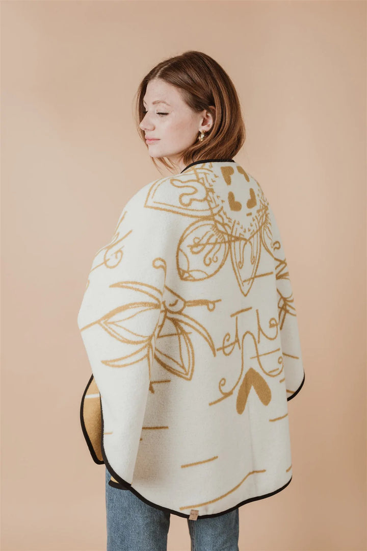 MINI TIPI Miel Reversible Eco-Friendly Shawl